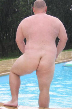 bigatlbear:  I chatted with him on Bigmusclebear. He has a one track mind. 