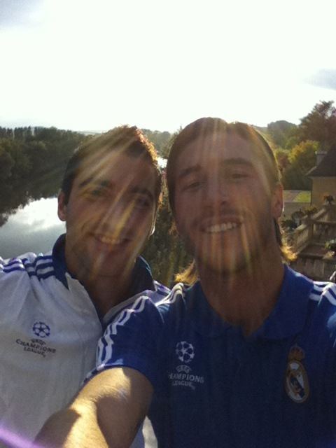 Lookalikes? Pipita (Gonzalo Higuaín) and Sergio Ramos. Love this pic on S.