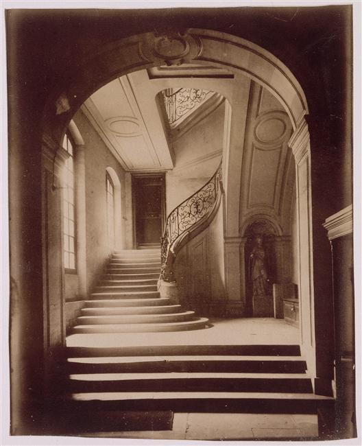 turnofthecentury:  Hôtel du marquis de Lagrange, Paris 1901 by Eugène Atget via RMN