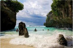 allaboutindonesia:  Surfer’s paradise in Uluwatu beach, Bali. 