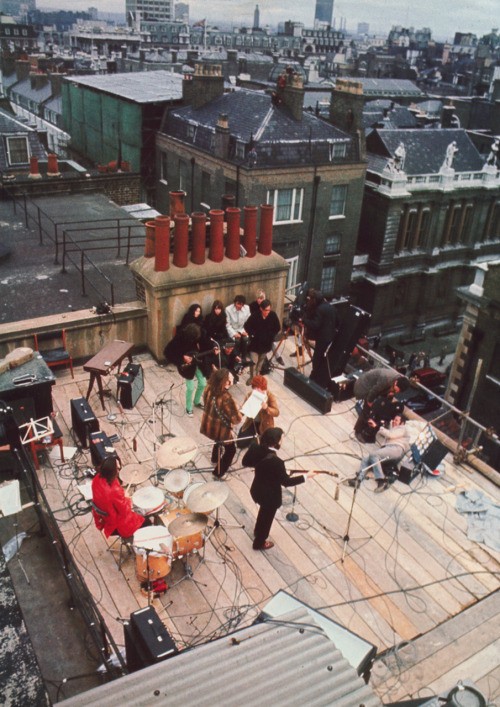  The Beatles, on the rooftop of Apple Headquarters. For the recording of the film Let It Be, their last live concert as a band. 