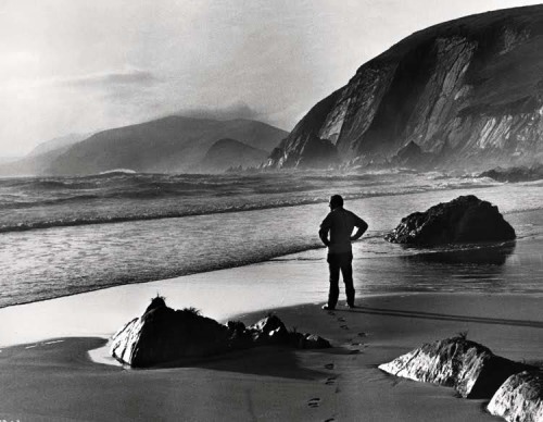 David Lean at the beach, during the production of Ryan’s Daughter (1970)