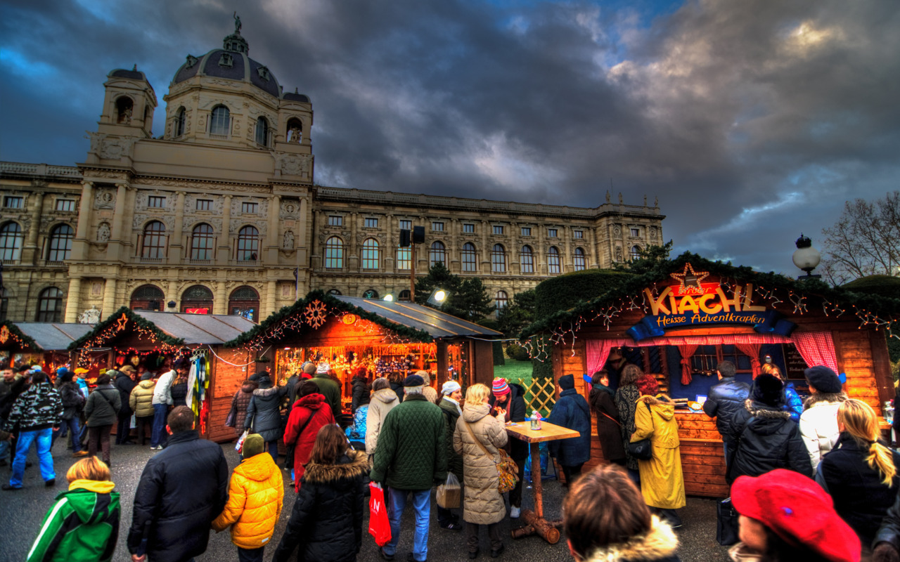 fuckyeahgeography:  Maria-Theresien Platz: Vienna, Austria Source: Brian Colson