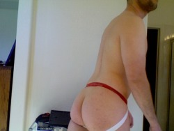 fortheloveofhairy:  My ass#2  UNF.