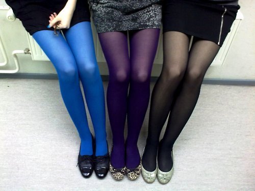 rosarosa-over100notes:boltinthenight:  why am i still awake no more now delightful tights