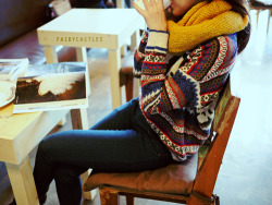 loveaffection:  i want her sweater  