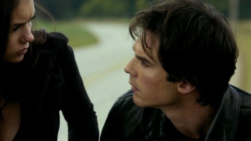 Damon : &ldquo;Hey ..&rdquo;Elena : &ldquo;I&rsquo;m fine !&rdquo;The episode of the beginning of th