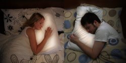 ohitztyler:  itookadeepbreath:  Pillow Talk by Joanna Montgomery is a project aiming to connect long distance lovers. Each person has a pillow for their bed and a chest sensor which they wear to sleep at night. The chest sensor wirelessly communicates