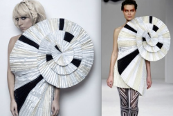 fuckyeahladygaga:  wearing dress from Viktor and Rolf’s Spring 2009 ready-to-wear collection  I kinda love this tbh.