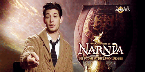 darkromantics:  rivertam:fujiidom:eveningflares:blazingdragons: Ben Barnes: [talking about his sword] It’s actually next to my bed in case of intruders. Cause what would be more terrifying? People come out with like a baseball bat, maybe, but I’ll