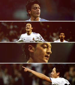 ÖZIL! Looking forward to see him play tonight!