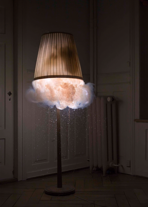 thechocolatebrigade:  The artistic duo Joschi Herczeg and Daniele Kaehr create  light illusions using highly complex pyrotechnics. In their series  Explosion, they built a custom-made detonator, which is connected to the  cameras and synchronized to