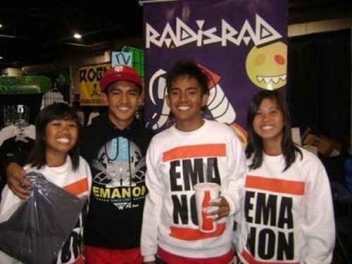 i want to take a picture with them like this at WOD!! haha this was like two years ago? at my 2nd WOD performance! i think it was the first picture i uploaded on my facebook. haha  i can’t wait for pomona tho! i got fatter, i need to work out haha