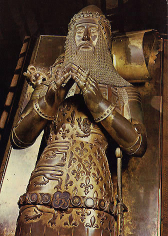 Tomb Effigy to Edward the Black PrinceCanterbury Cathedral c1380.Depicting heraldic plaque belt (Bar