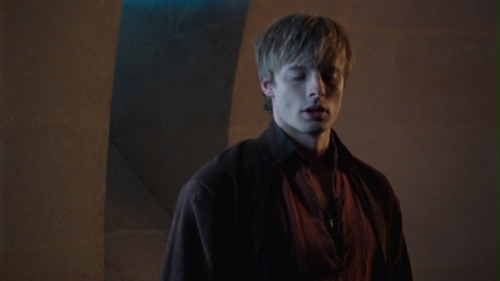 ohmycrim:mehhehehe:midnightx10:causbelli:#in which merlin is just out of frameTHIS. ^