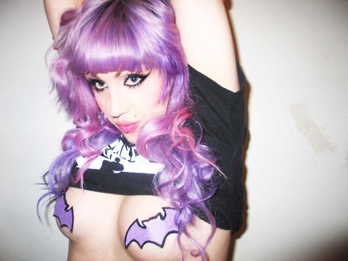 nikkilipstick:  xojealousy:  the lovely nikkilipstick. &lt;3   xo  god, she&rsquo;s