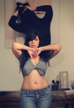 looking-for-curves:  is this Maritza Mendez…?