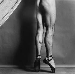 Phillip, Legs on Toes photo by Robert Mapplethorpe, 1979