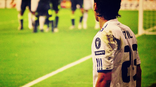 I miss this guy. He’s in some way invisible.  More Mesut Özil, please.