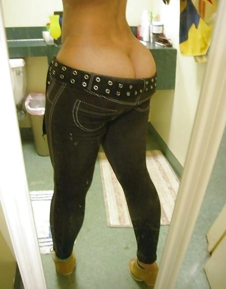 fitboobs: How does she get those on?