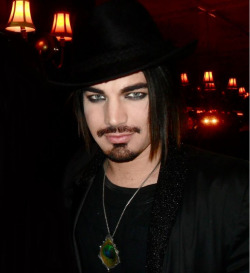 99%Johnny Depp Look-A-Like&hellip;Those dazzling eyes&hellip;Faint&hellip;Adam= Sexiness