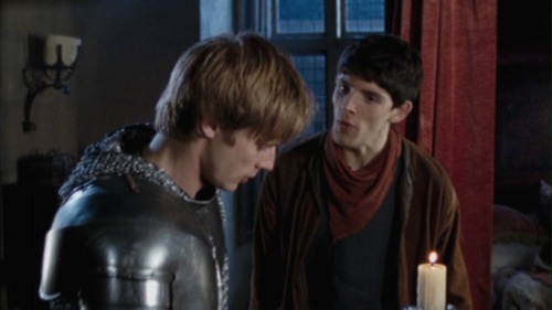 Merlin: KISS ME, SIREArthur: NOT NOW MERLIN, I&rsquo;M ANGSTING.