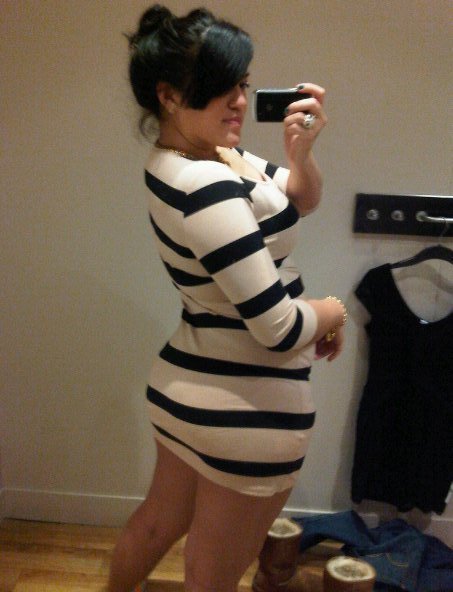 pretty-mixed-bitch:  aw , my olddddd ass pic :T 