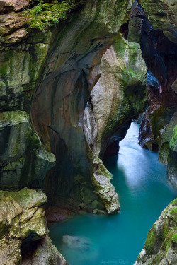 sunsurfer:  The Dark Gorge, Salzburg, Austria photo by AndreasResch 