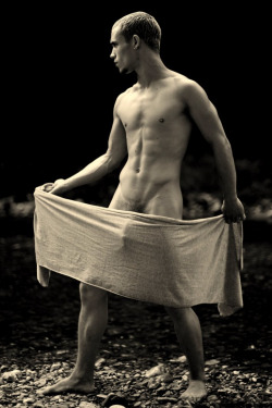 lickwid:  towel isn’t hiding much 