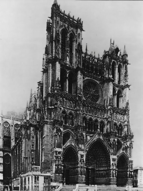 fuckyeahgothiccathedrals:Notre-Dame d’Amiens (1220 - 1269)