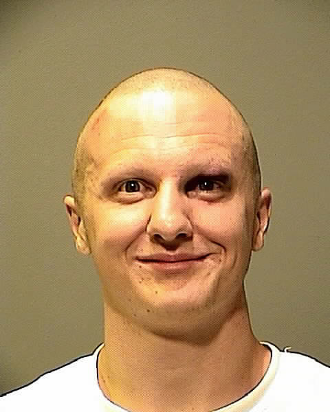 abcworldnews:
“ Just released: Jared Lee Loughner’s Mugshot
”
This is the shit nightmares are made of.