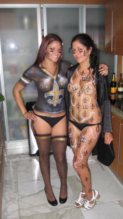 Sex paintedgirls:  New Orleans Saints Fan Bodypaint pictures