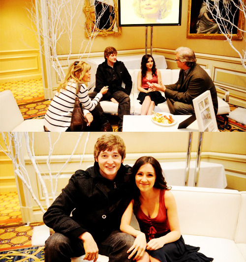 fyeahraisinghope:  Behind the scenes of the RAISING HOPE breakfast during the 2011 FOX WINTER TCA. 