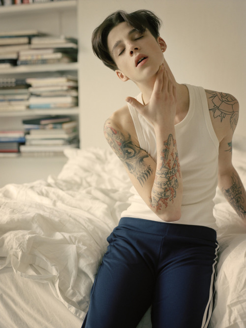 leoer:  arayoflight: Ash Stymest