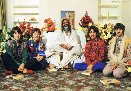 ★SCAN 〜 The Beatles With The Maharishi, 1967