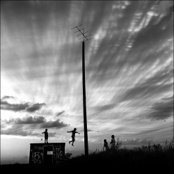 Free Fall photo by Emily Schiffer, 2005via: voxphotographs