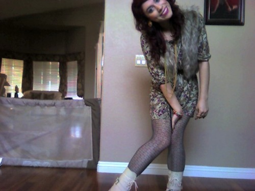 moon-cosmic-power:  GPOYW: I look like a freak edition.  When I used to dress nice.