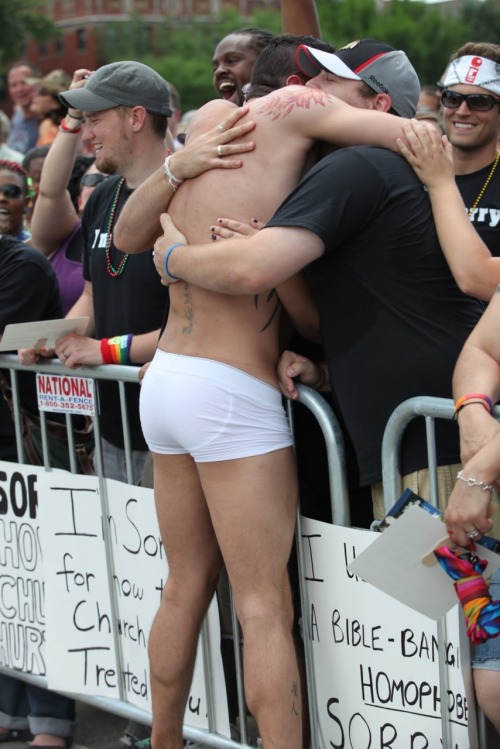 nikofag:facedownlow:A group of Christians showed up at a Chicago pride parade in July.They were hold