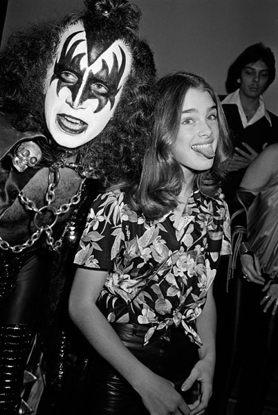 digitvintage: suicidewatch: Brooke Shields and Gene Simmons