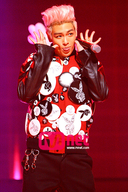 T.O.P IS SOOOO CUTE!!!!!!!  topsyturvyyyy:  Always makes me smile :)