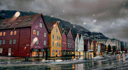 allthingseurope:  Bryggen, Bergen, Norway (by Patricia Hamilton) 