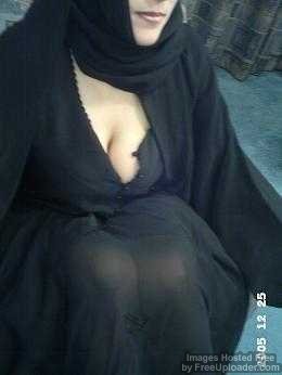 Porn photo Muslim cleavage…two words you never