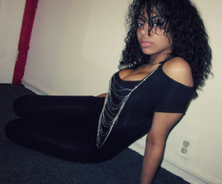 curlylikesgirls:  If you ask me, I’m ready