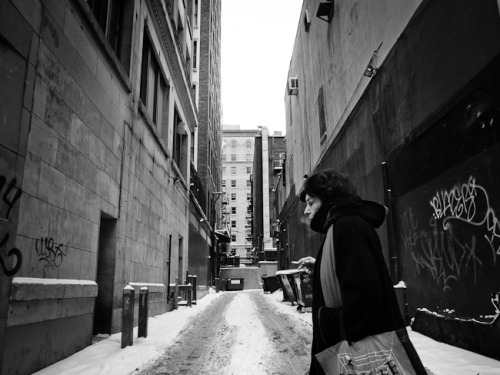 refugado:  pretentious:  Montreal on January 19, 2011  Street Photography from Montreal