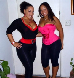 whysothick:  Them   me = 1 AMAZING 3some  needed a thick redbone on the top of my blog so there!