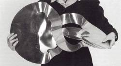 republicofnowhere:O dentro e o fora by Lygia Clark