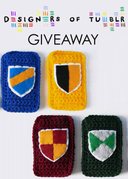 designersof:   designers of tumblr are having ANOTHER giveaway!! all you have to do to enter is REBLOG TO WIN! so this time were giving away a these really cool harry potter phone/ipod pouches hand made and kindly donated by Kirsten Renzthe