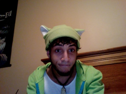 demon-of-the-fall:  Hi =]  Hey that’s myy hat! :P …do you still have it? Maybe i’ll ask you since you’re kinda in front of me setting up the gamecube, LOL<3