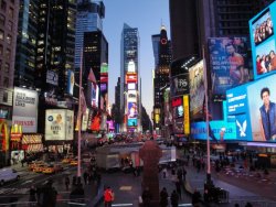 fuckyeahstreetlights:  Time Square At Dusk.  Submitted by : http://simplemindedsoul.tumblr.com/ 