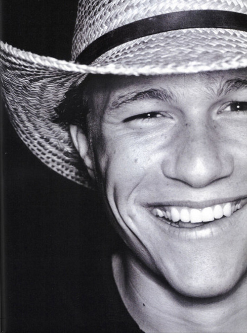 hispanophilia:   Heath Andrew Ledger4 April 1979 - 22 January 2008  I still miss you 